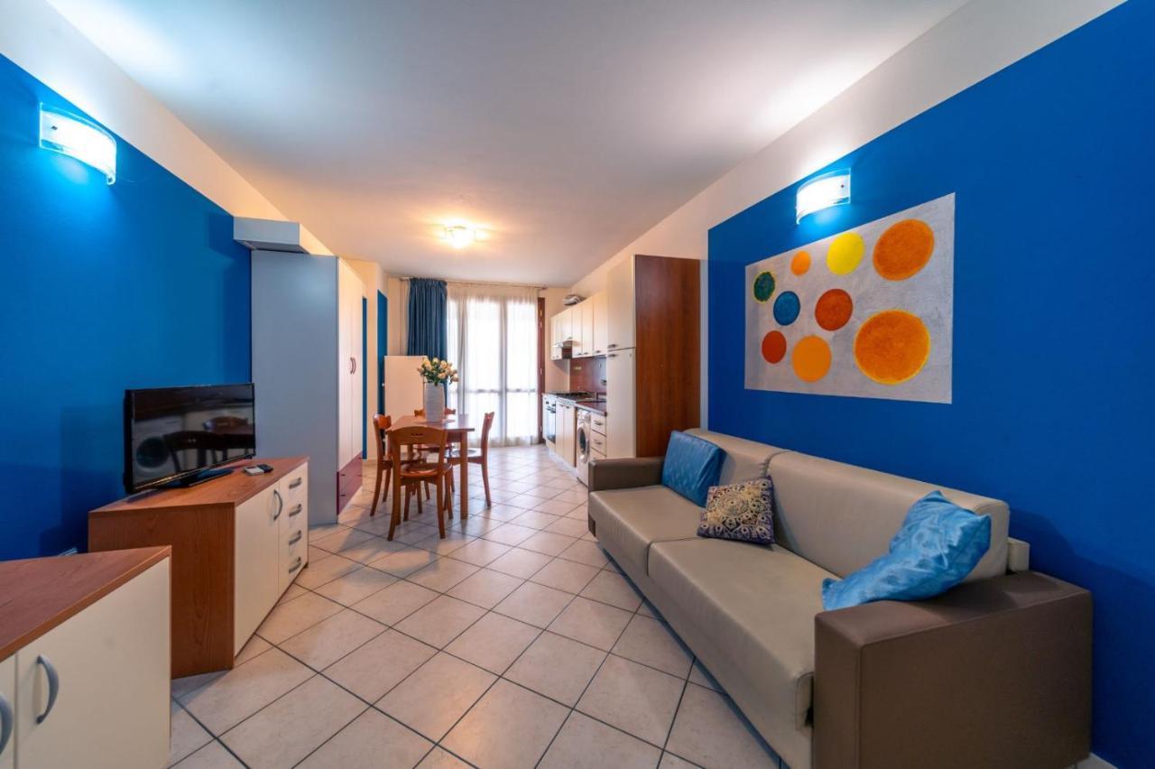 צ'סנטיקו Residence Alessandra מראה חיצוני תמונה
