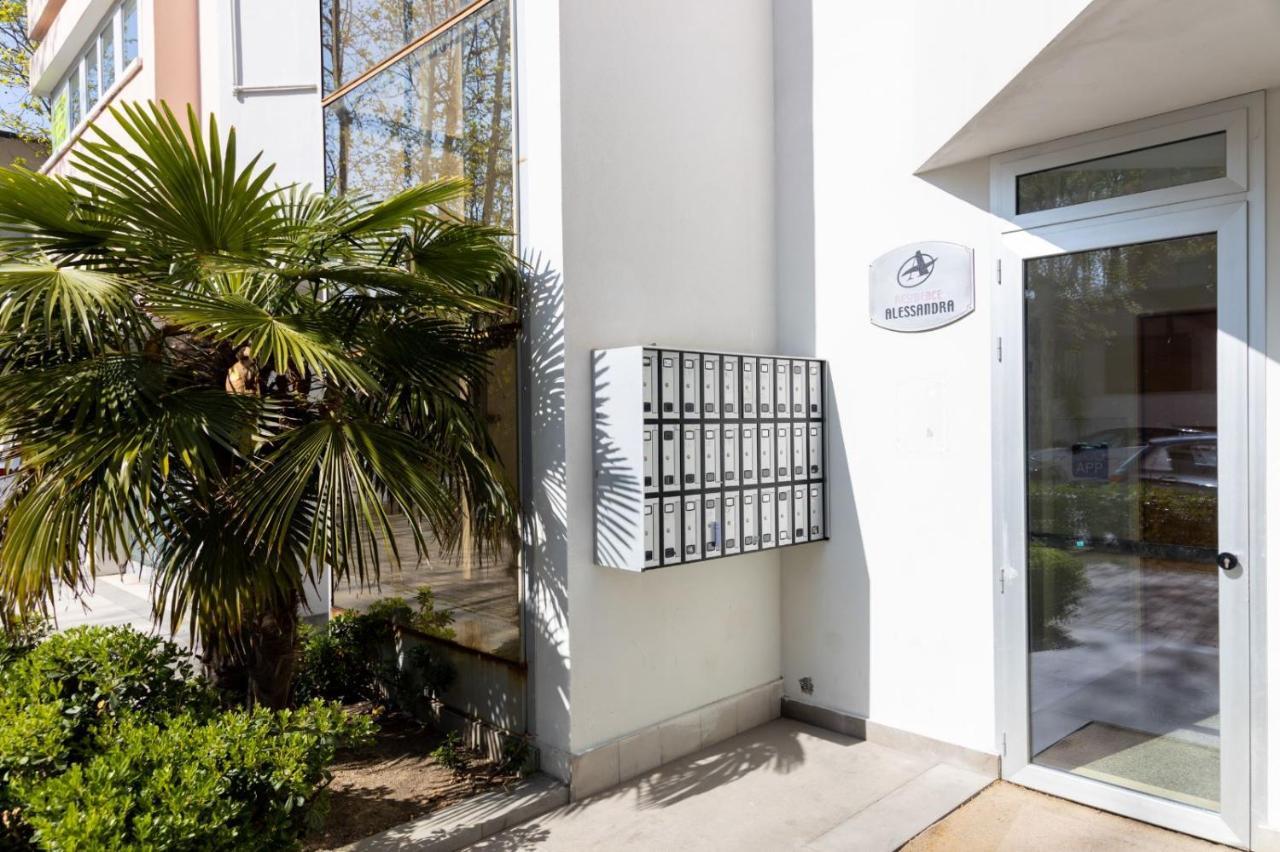 צ'סנטיקו Residence Alessandra מראה חיצוני תמונה