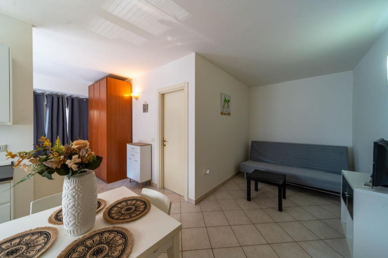 צ'סנטיקו Residence Alessandra מראה חיצוני תמונה