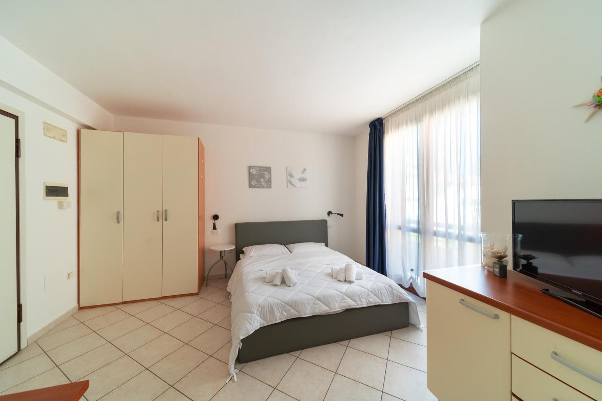 צ'סנטיקו Residence Alessandra מראה חיצוני תמונה