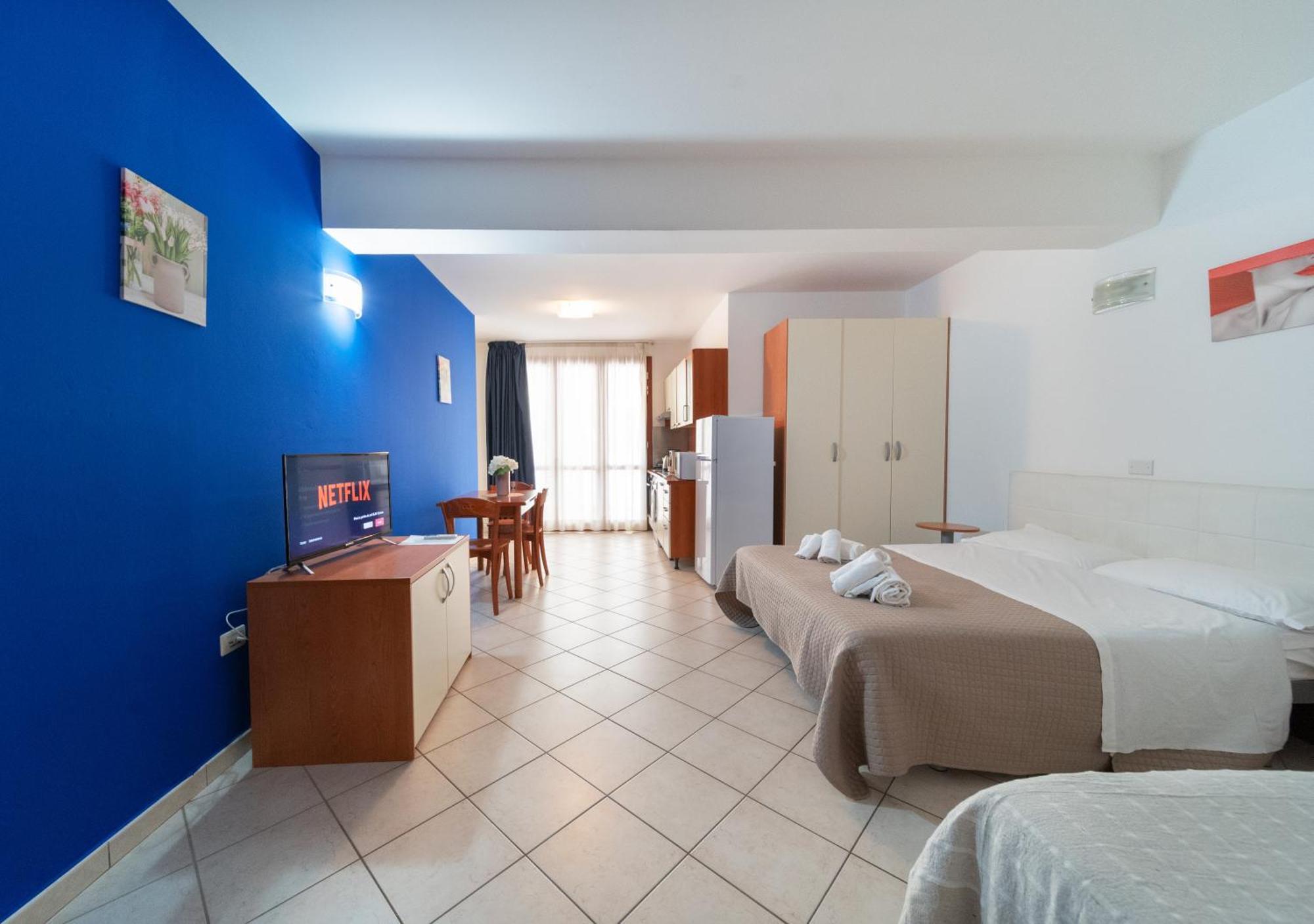 צ'סנטיקו Residence Alessandra מראה חיצוני תמונה